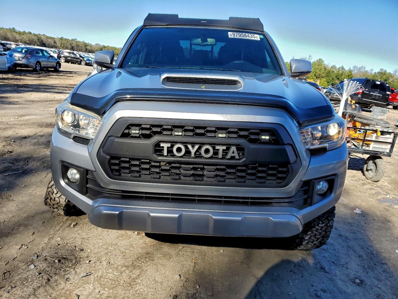2016 TOYOTA TACOMA