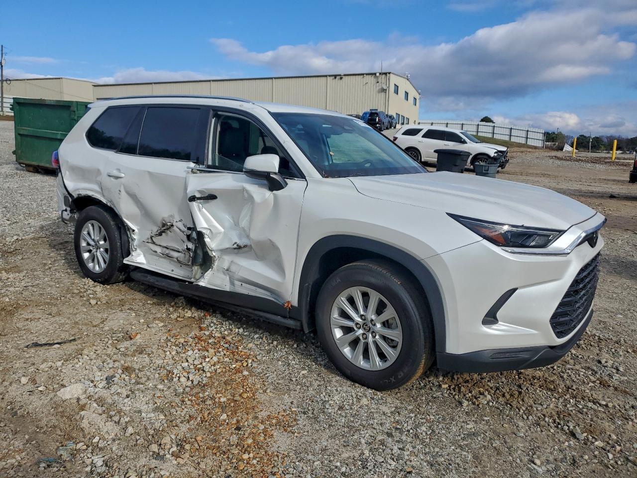 2024 TOYOTA HIGHLANDER