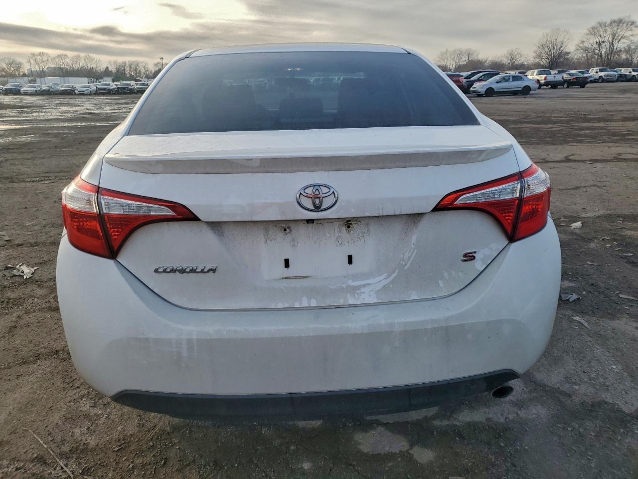 2015 TOYOTA COROLLA