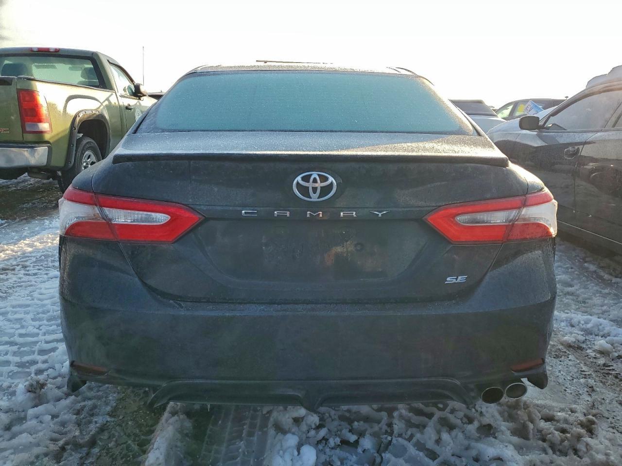2018 TOYOTA CAMRY