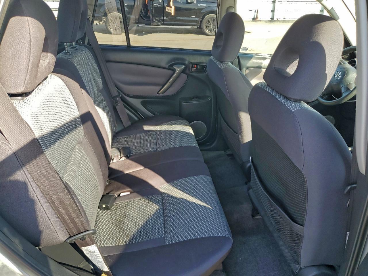 2005 TOYOTA RAV4