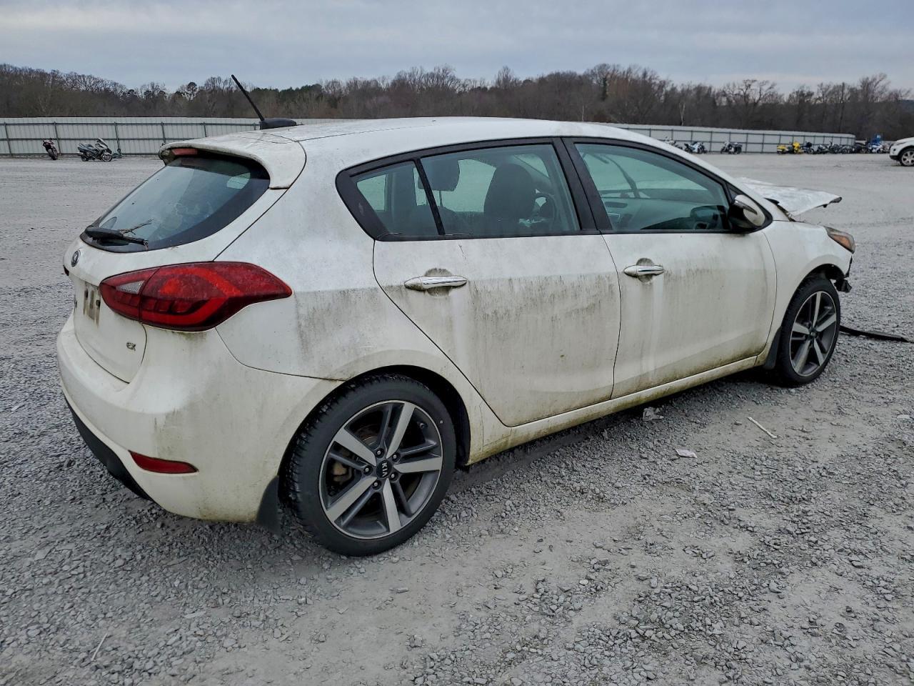 2017 KIA FORTE