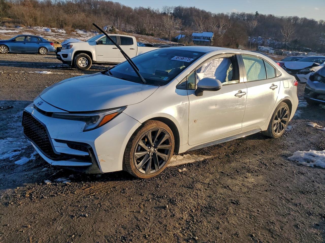 2024 TOYOTA COROLLA