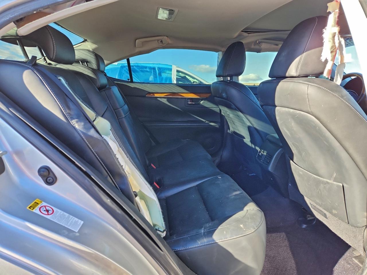 2015 LEXUS ES 300H