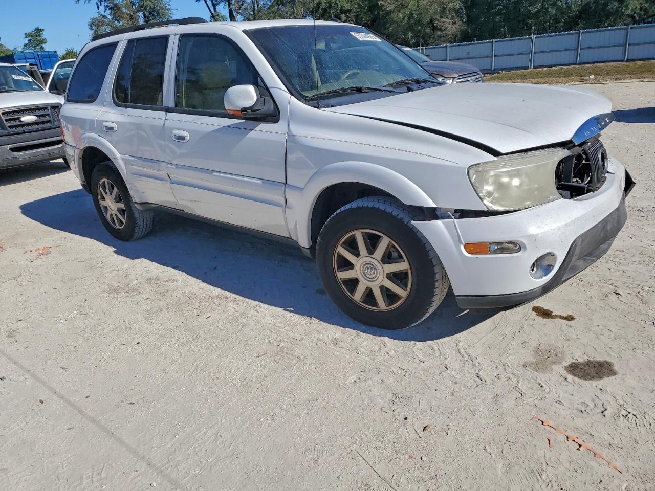 2004 BUICK Rainier