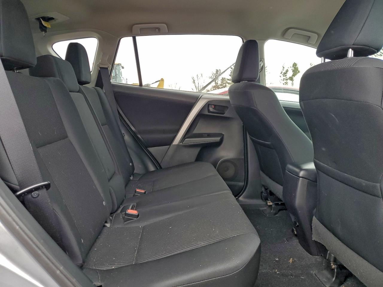 2016 TOYOTA RAV4
