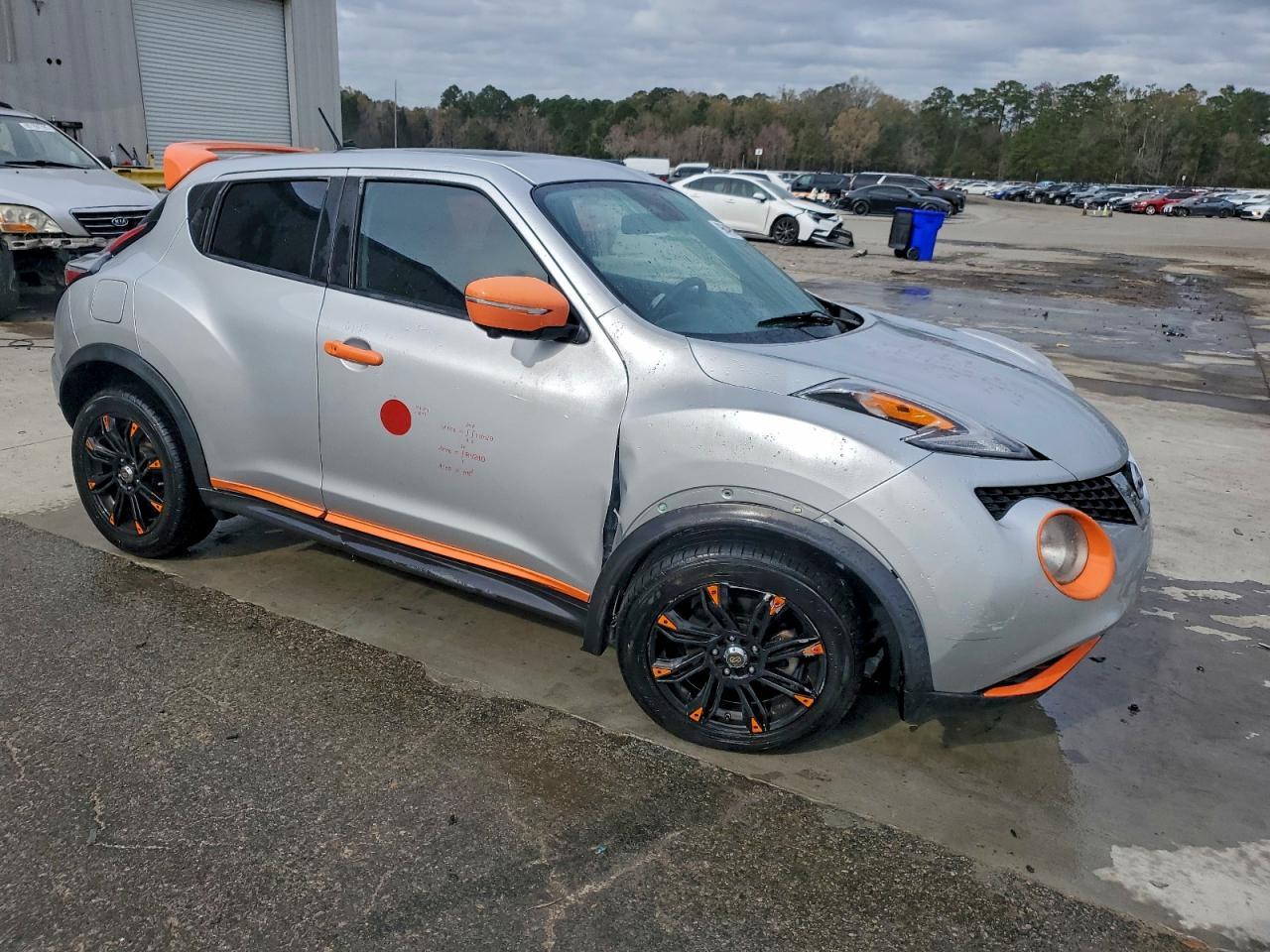 2017 NISSAN Juke
