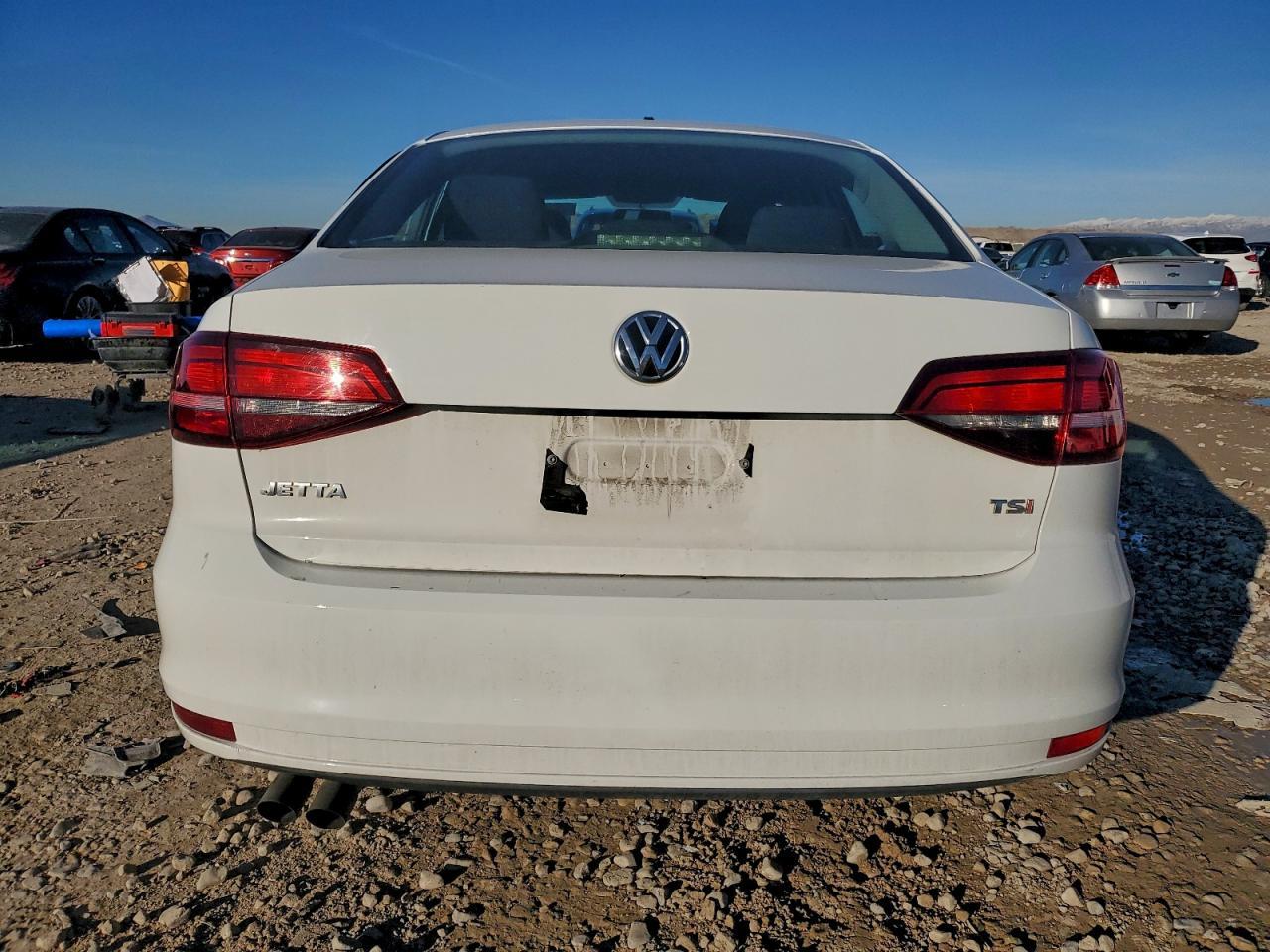 2016 VOLKSWAGEN JETTA