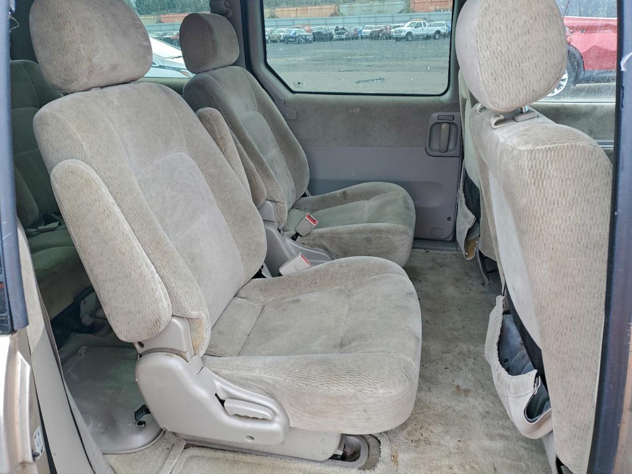 2005 KIA SEDONA