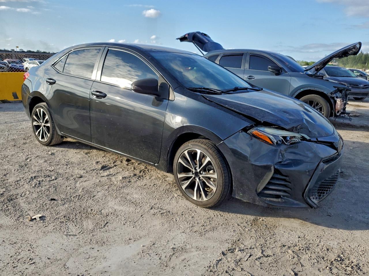 2018 TOYOTA COROLLA