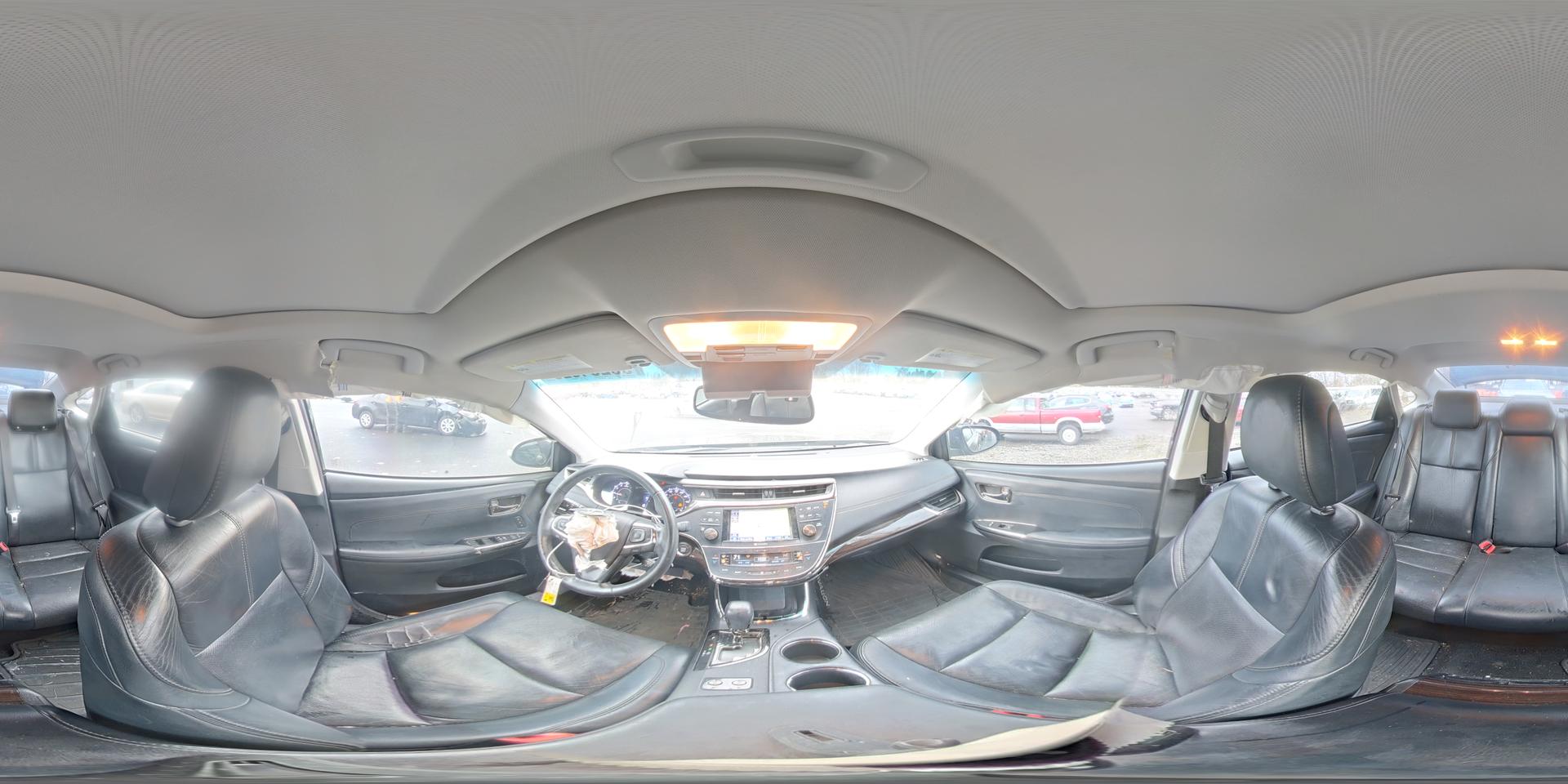 2013 TOYOTA Avalon
