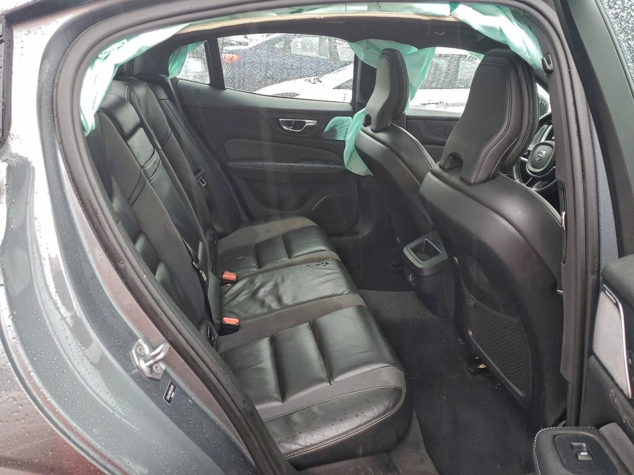 2019 VOLVO S60