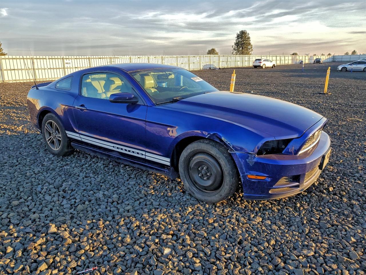 2013 FORD MUSTANG