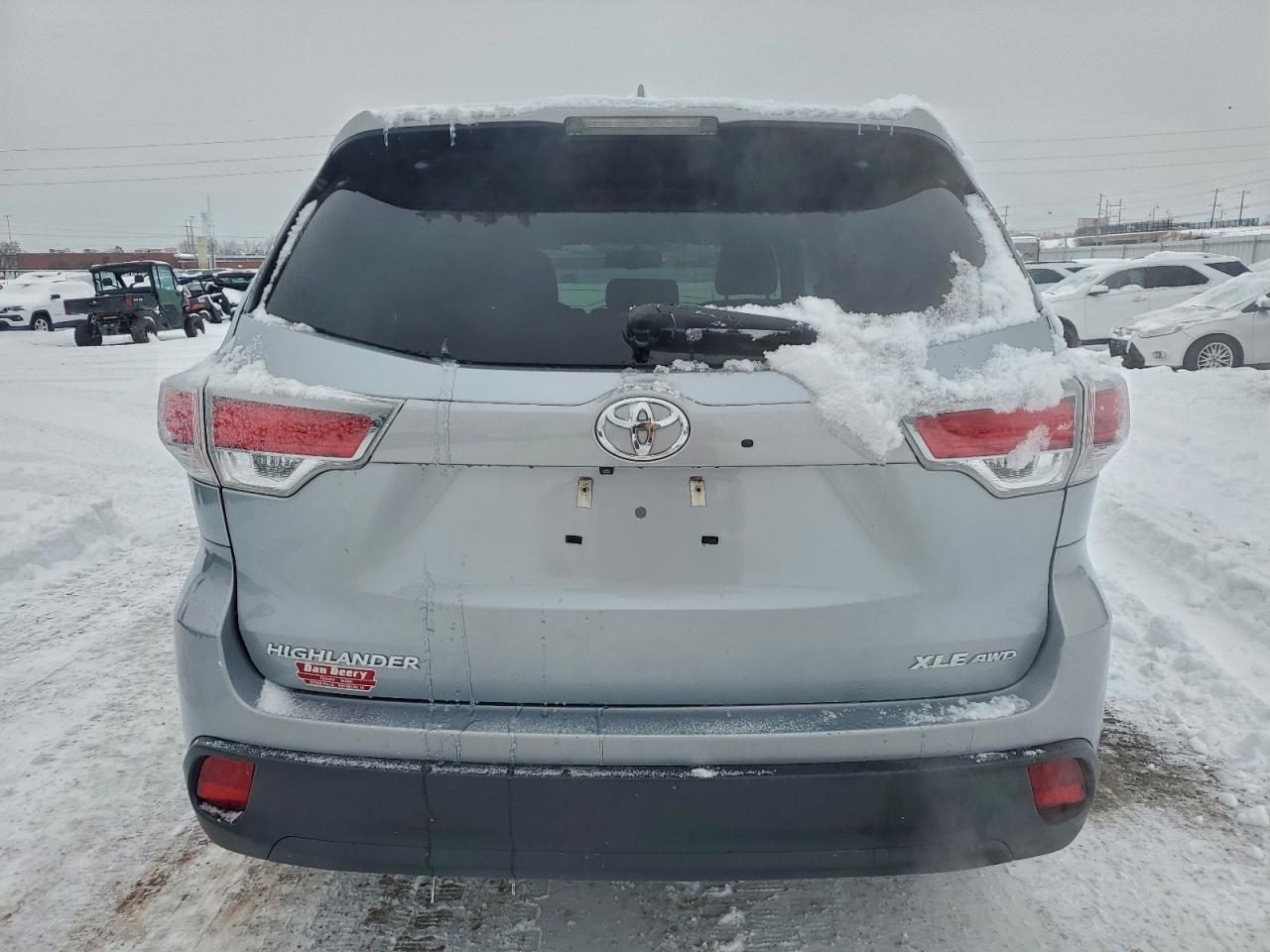 2016 TOYOTA HIGHLANDER