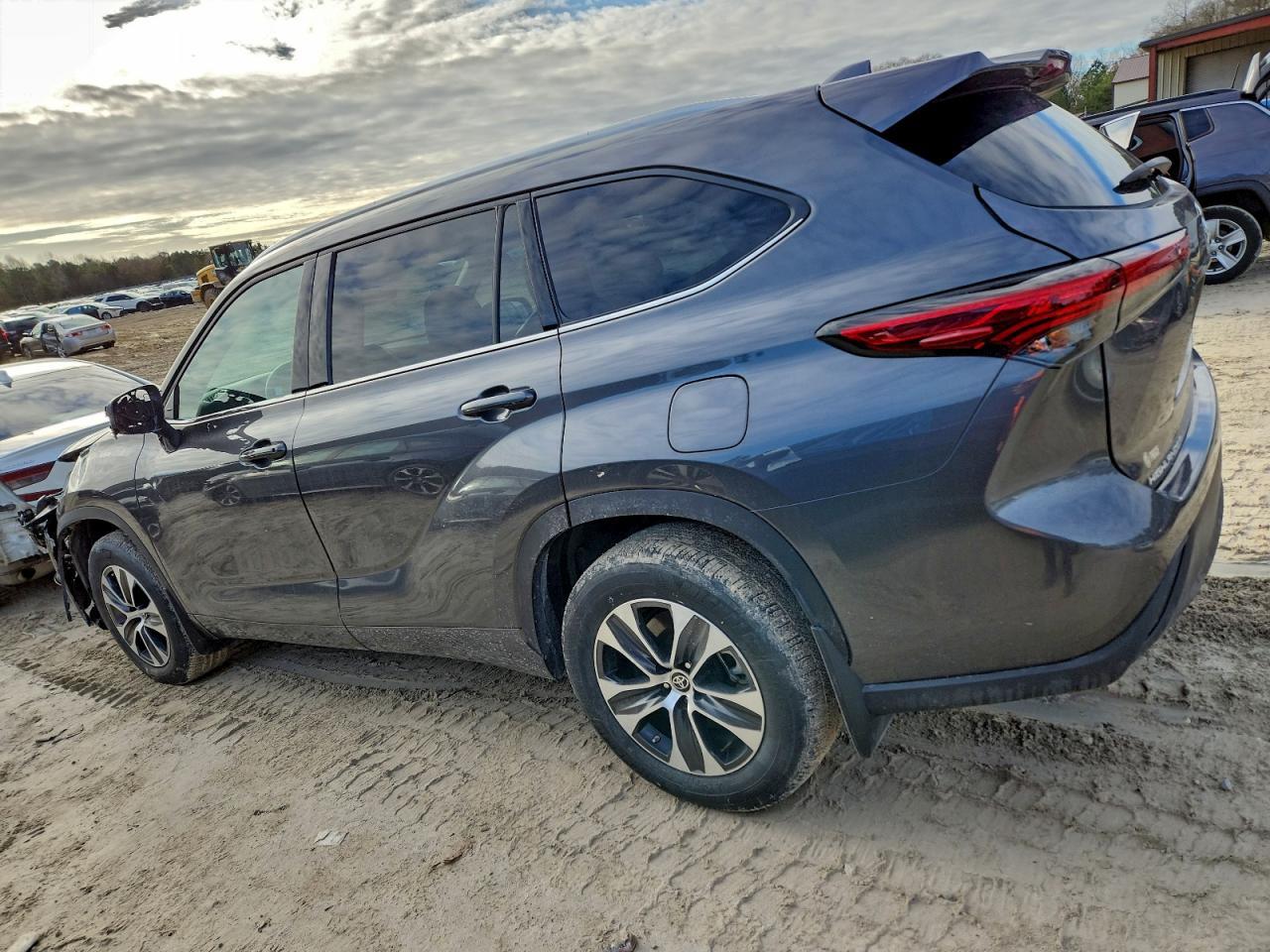 2021 TOYOTA HIGHLANDER