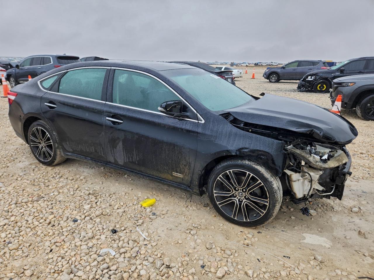 2015 TOYOTA Avalon