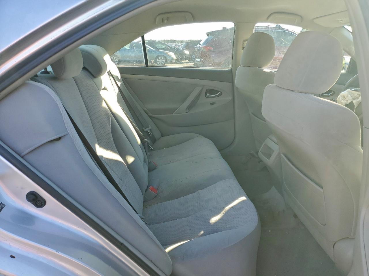 2010 TOYOTA CAMRY