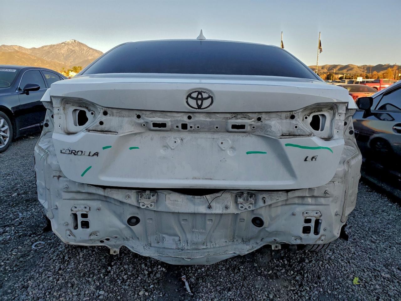 2021 TOYOTA COROLLA