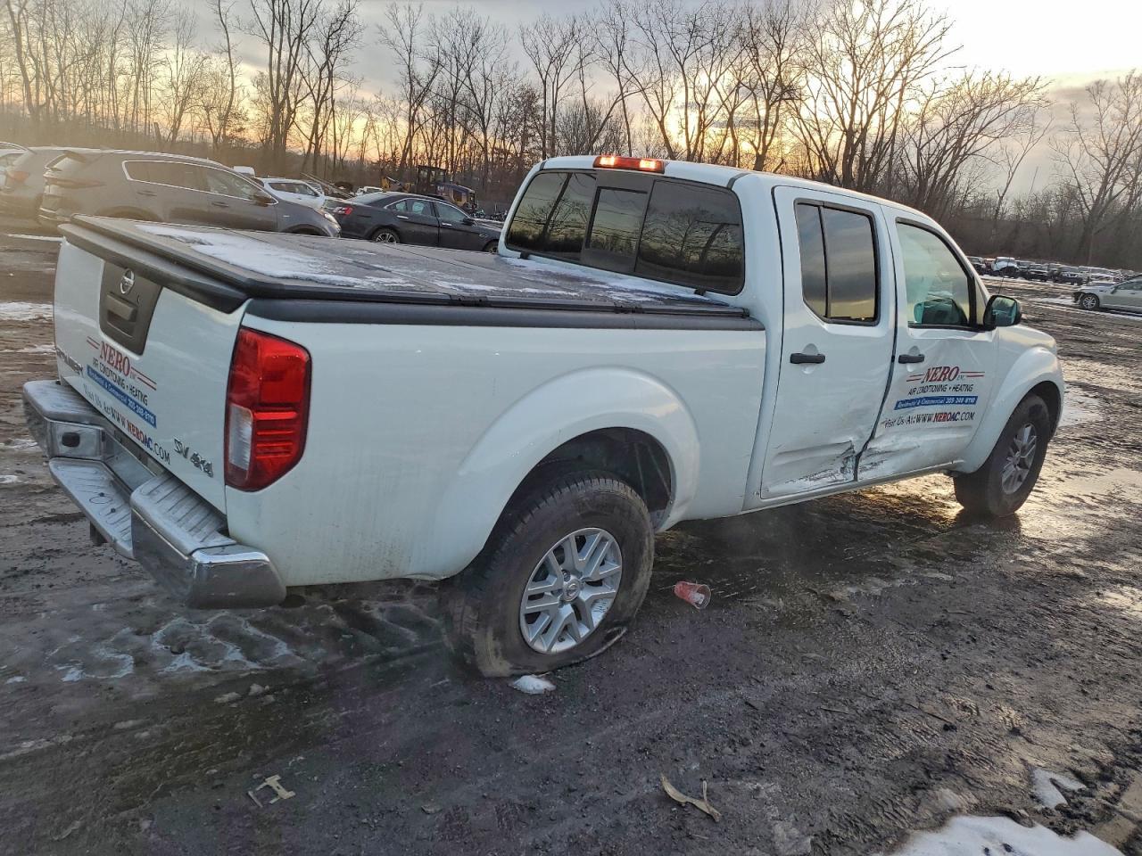 2015 NISSAN Frontier