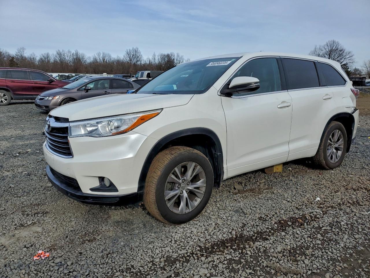 2015 TOYOTA HIGHLANDER