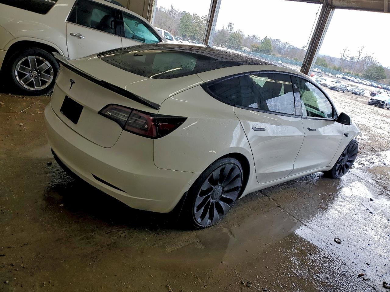 2021 TESLA MODEL 3
