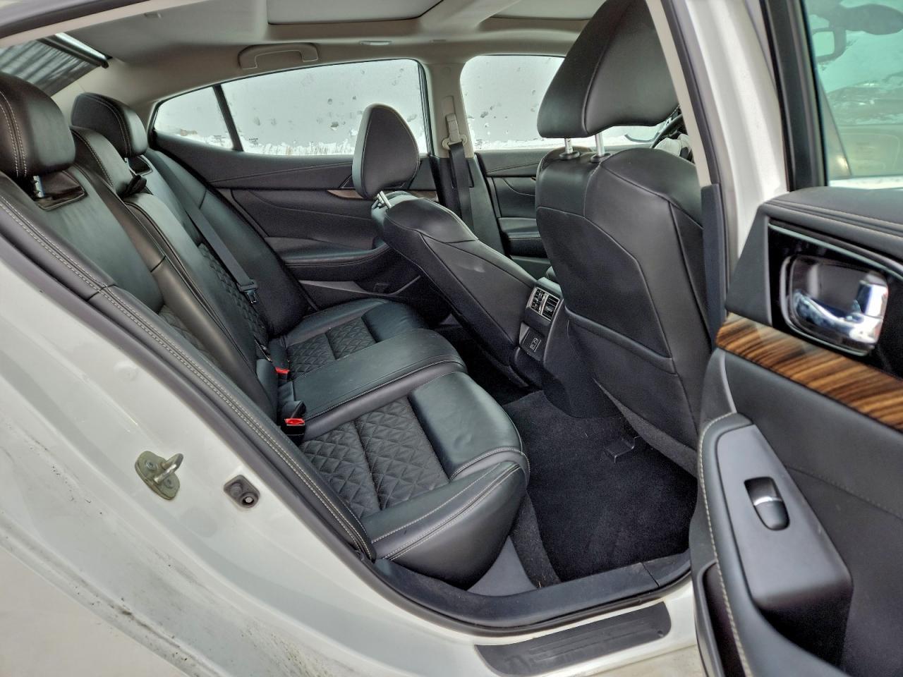 2018 NISSAN Maxima