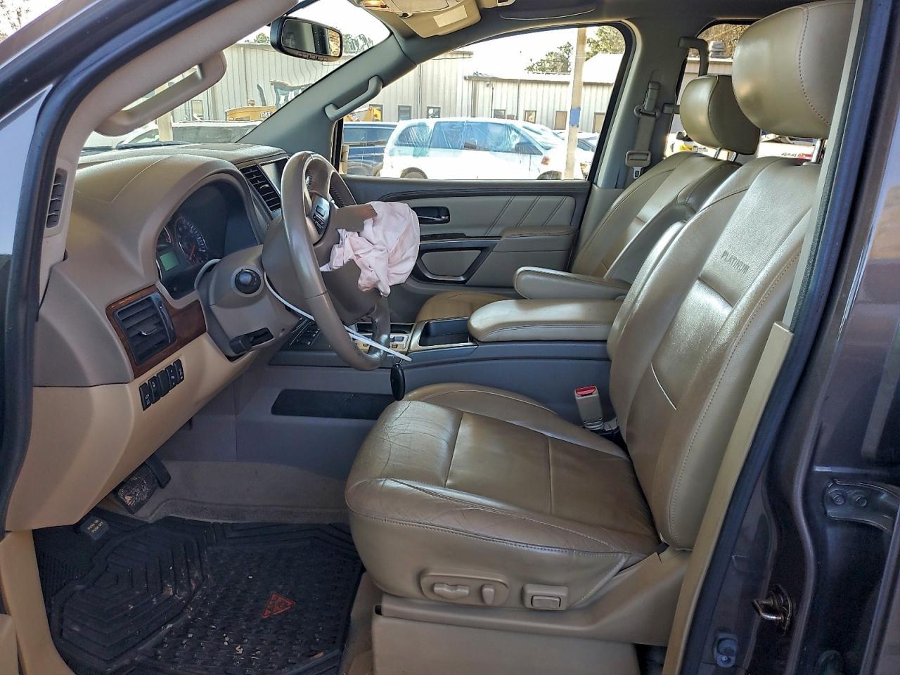 2015 NISSAN Armada