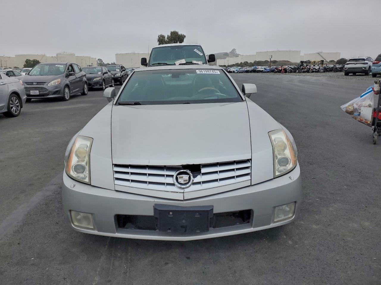 2004 CADILLAC Xlr