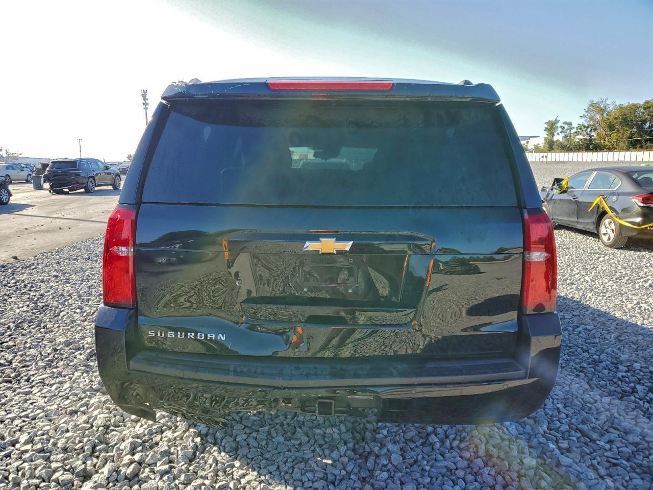 2018 CHEVROLET Suburban