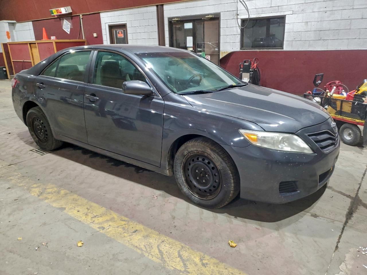 2011 TOYOTA CAMRY