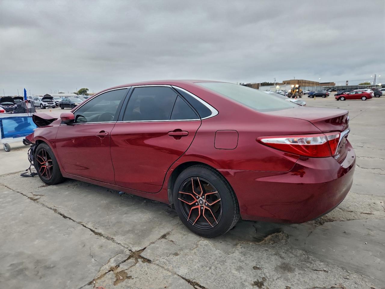 2016 TOYOTA CAMRY