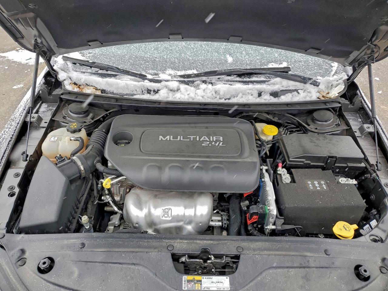 2016 CHRYSLER 200