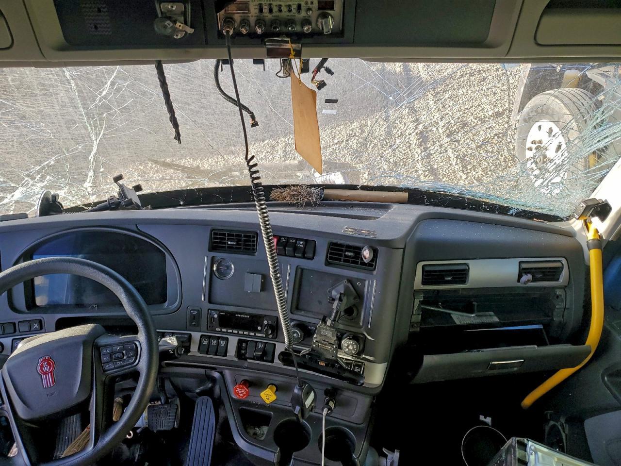 2024 KENWORTH T680