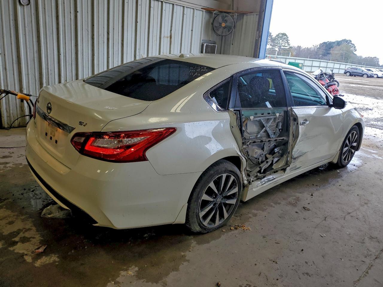 2016 NISSAN ALTIMA