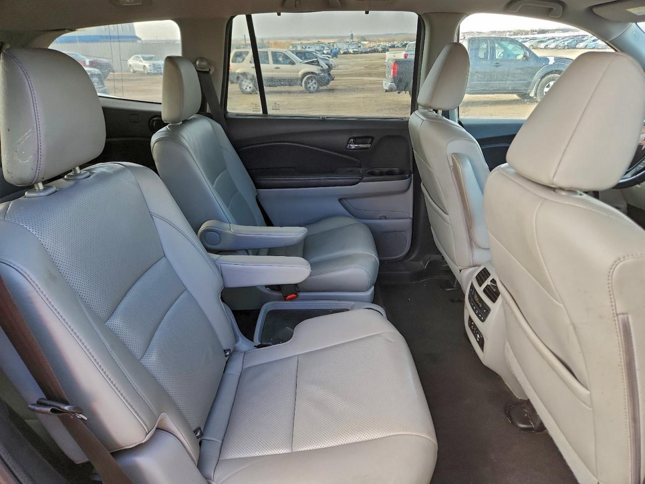 2016 HONDA PILOT