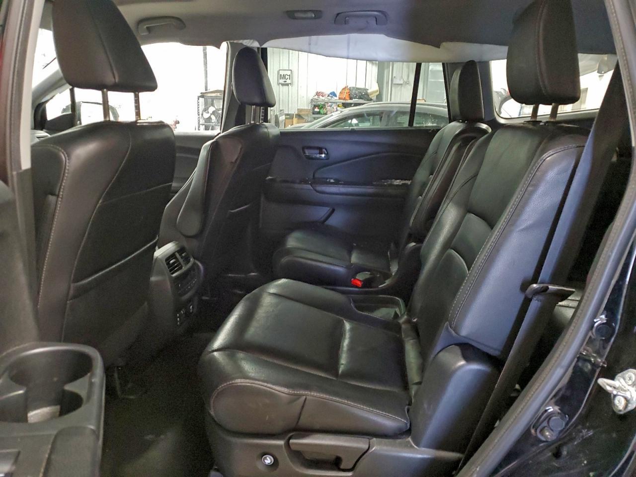 2017 HONDA PILOT