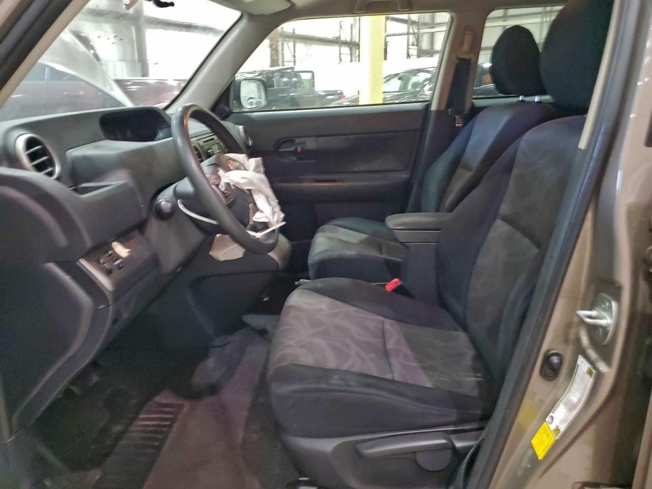 2013 SCION xB