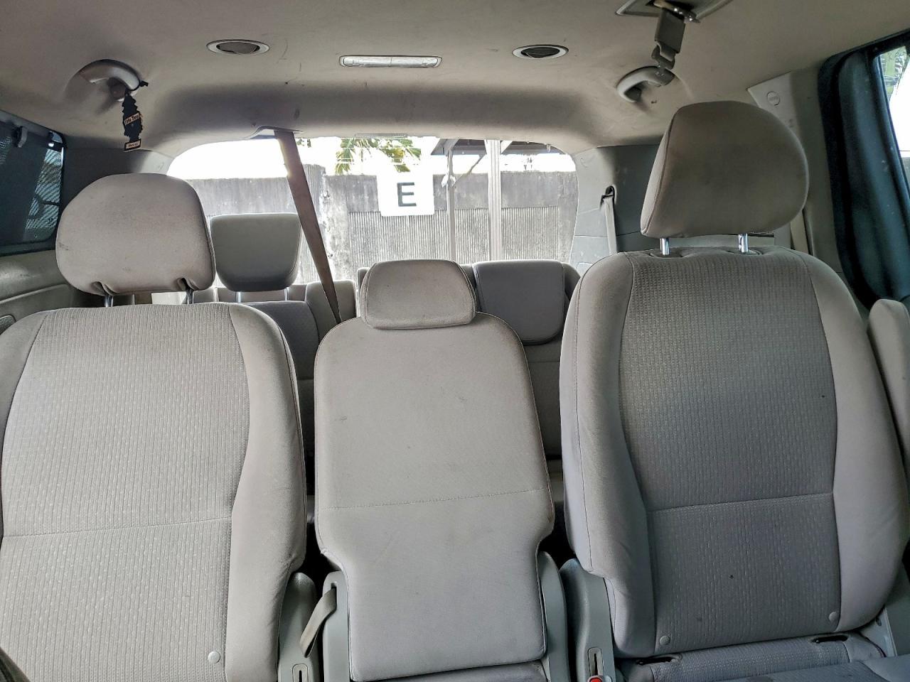 2016 KIA SEDONA