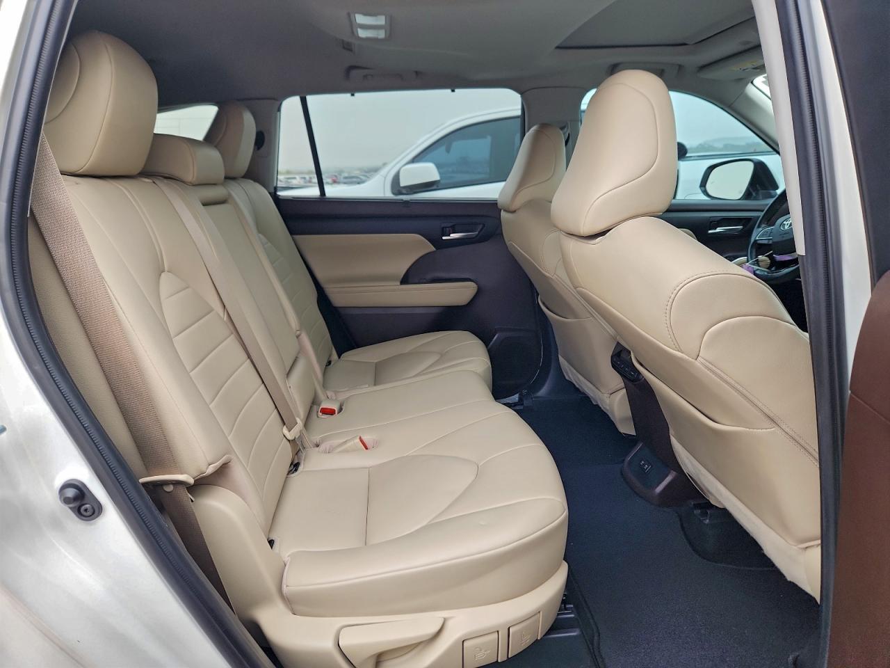 2021 TOYOTA HIGHLANDER