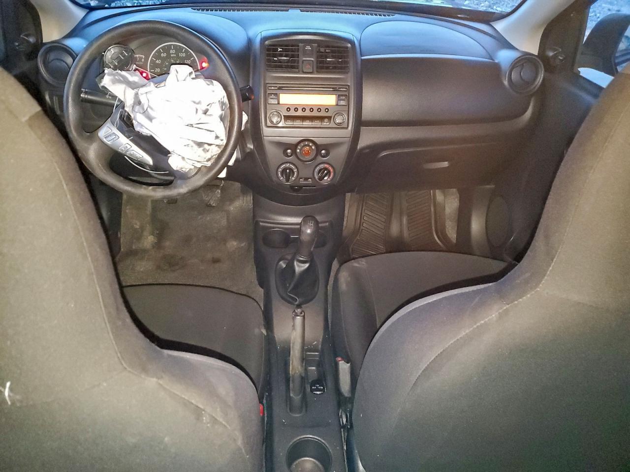 2015 NISSAN VERSA