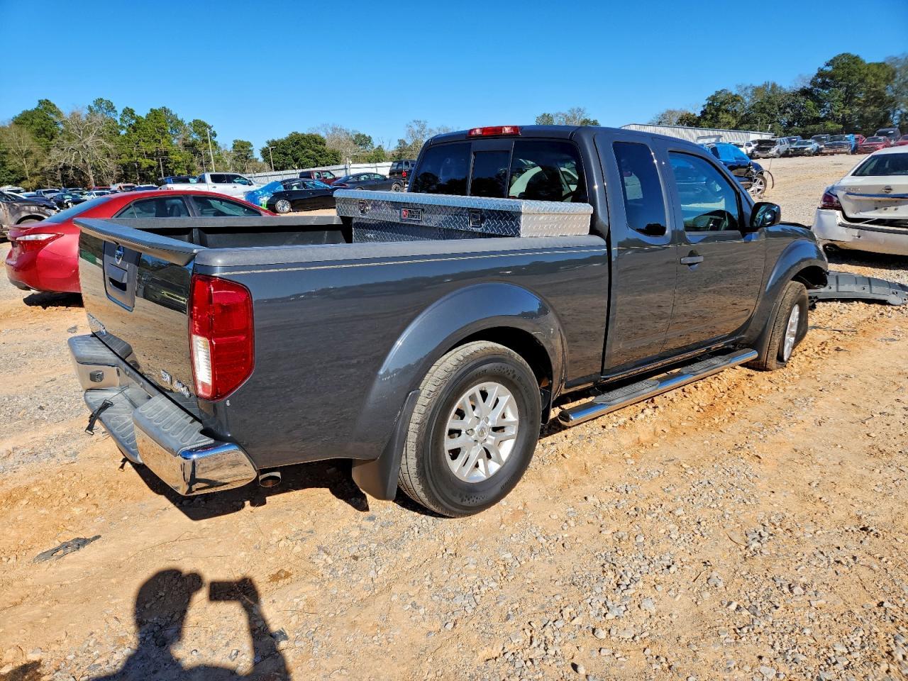 2015 NISSAN Frontier