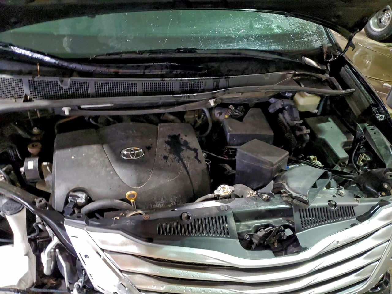 2017 TOYOTA SIENNA