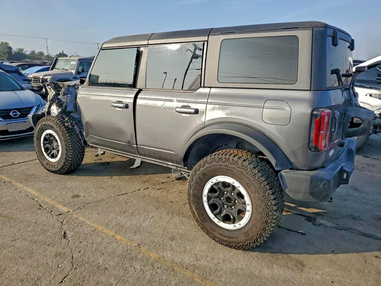 2022 FORD Bronco