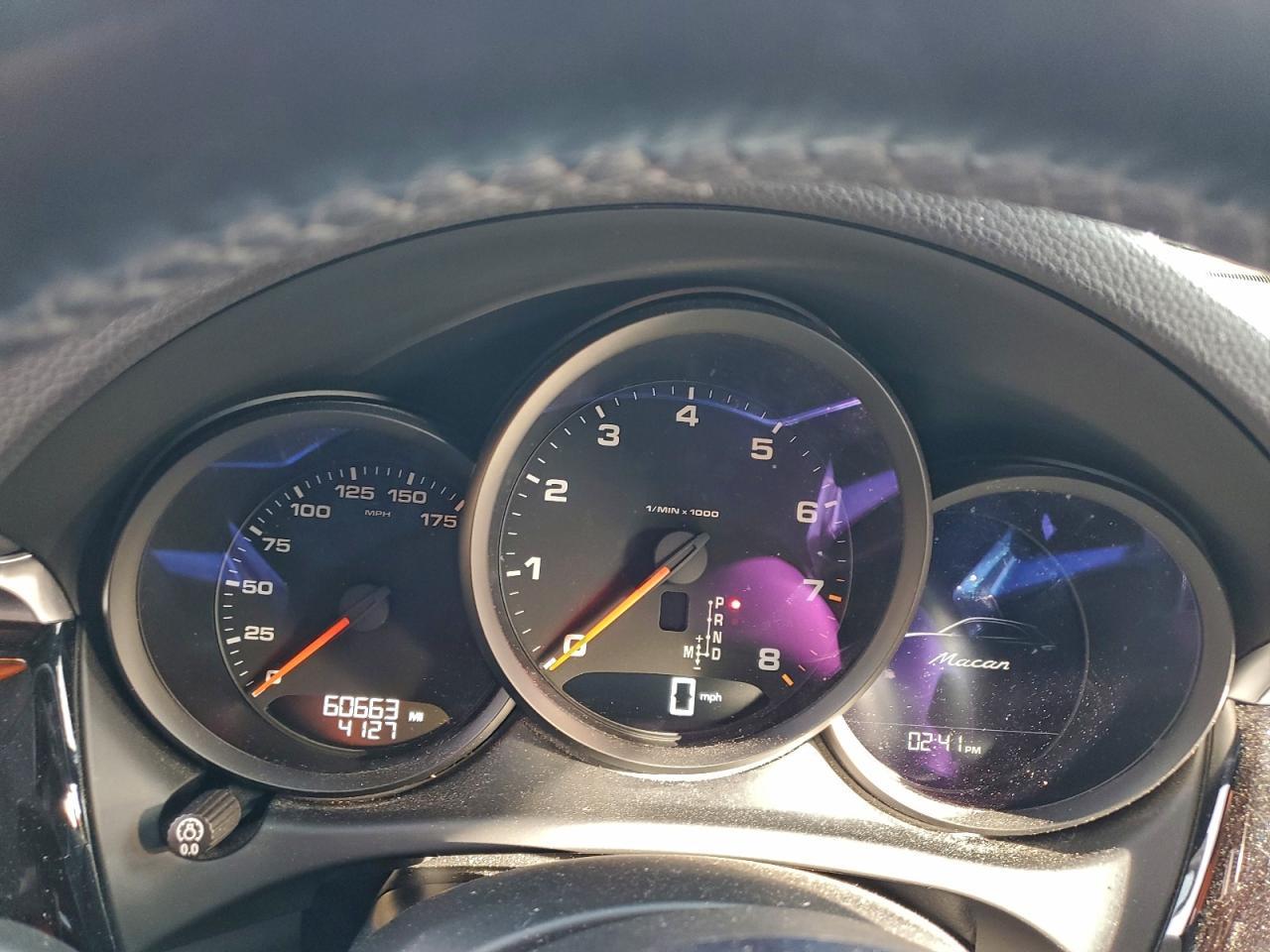2021 PORSCHE Macan