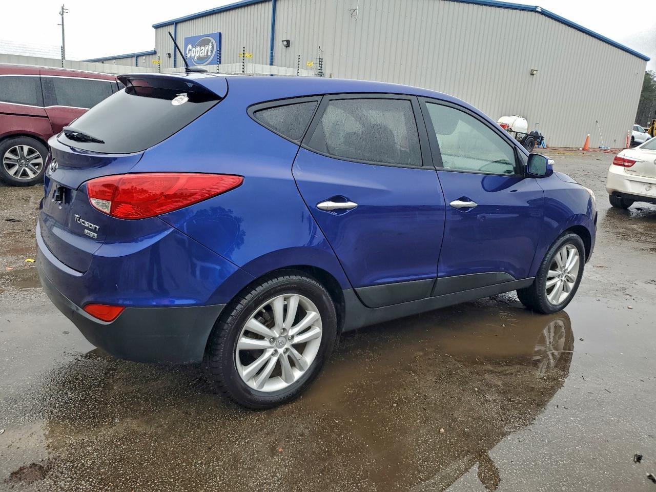 2010 HYUNDAI TUCSON