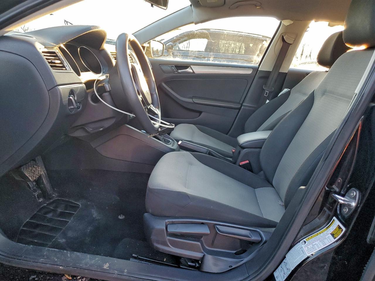 2018 VOLKSWAGEN JETTA