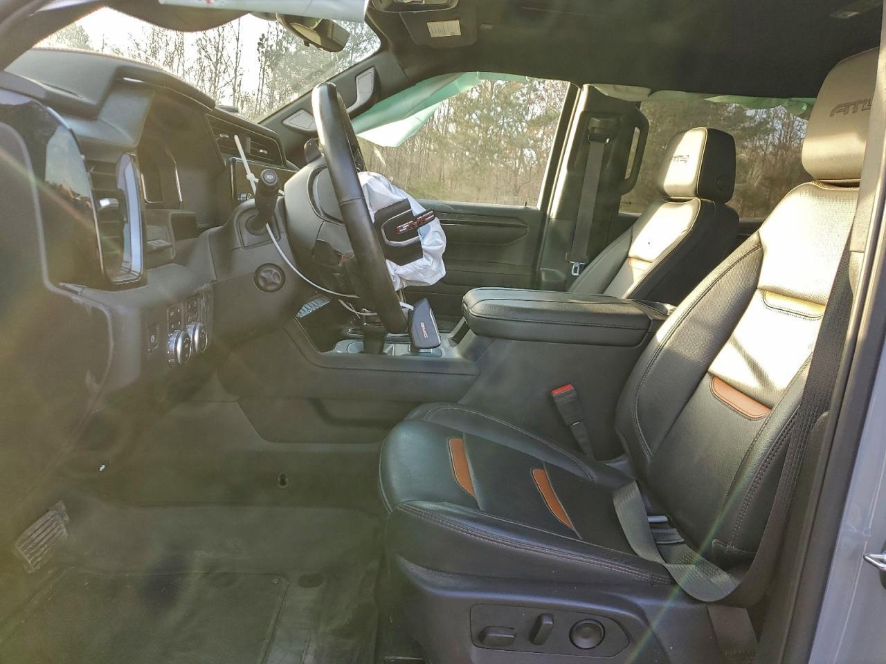 2024 GMC Sierra