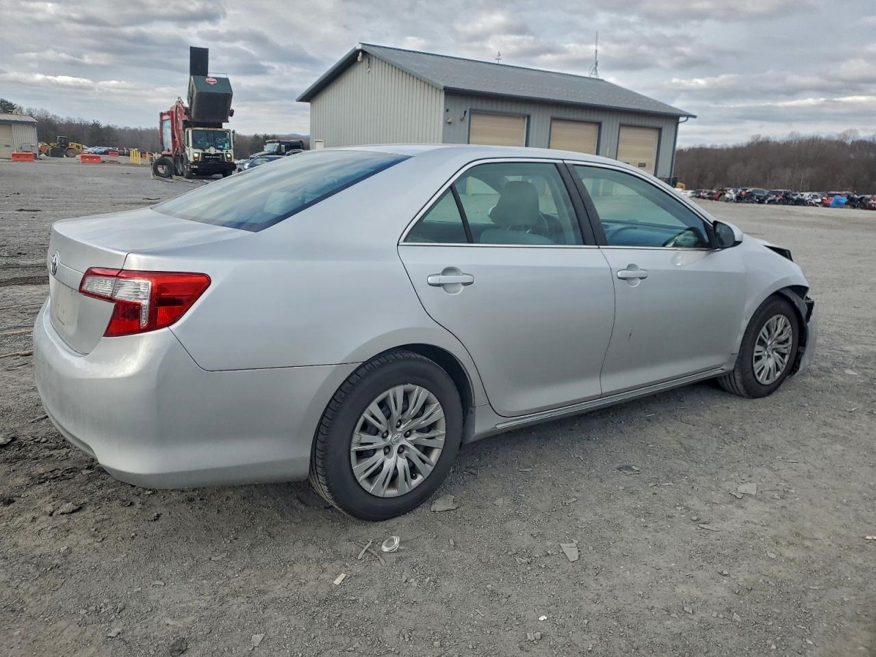 2014 TOYOTA CAMRY