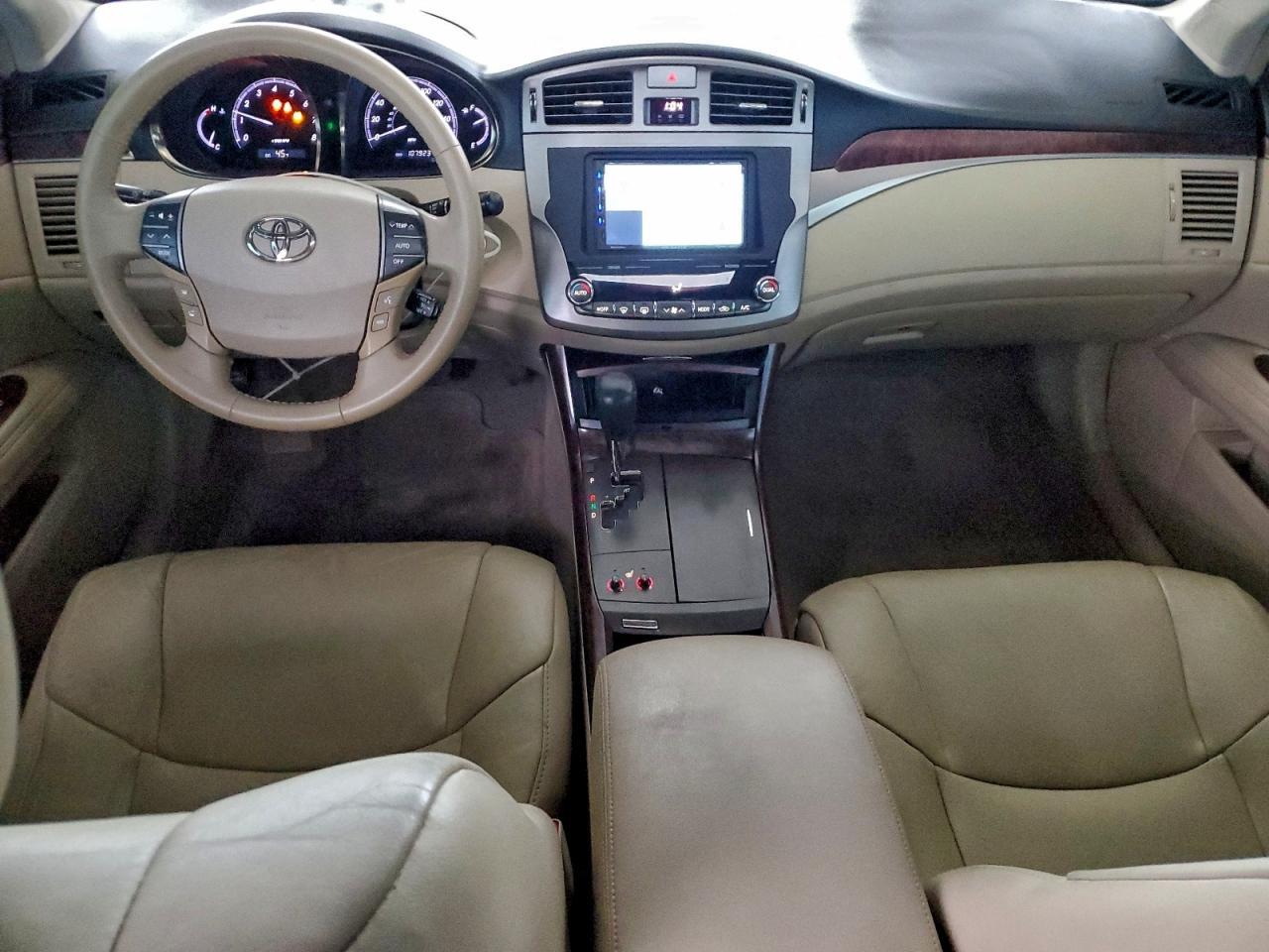 2012 TOYOTA Avalon