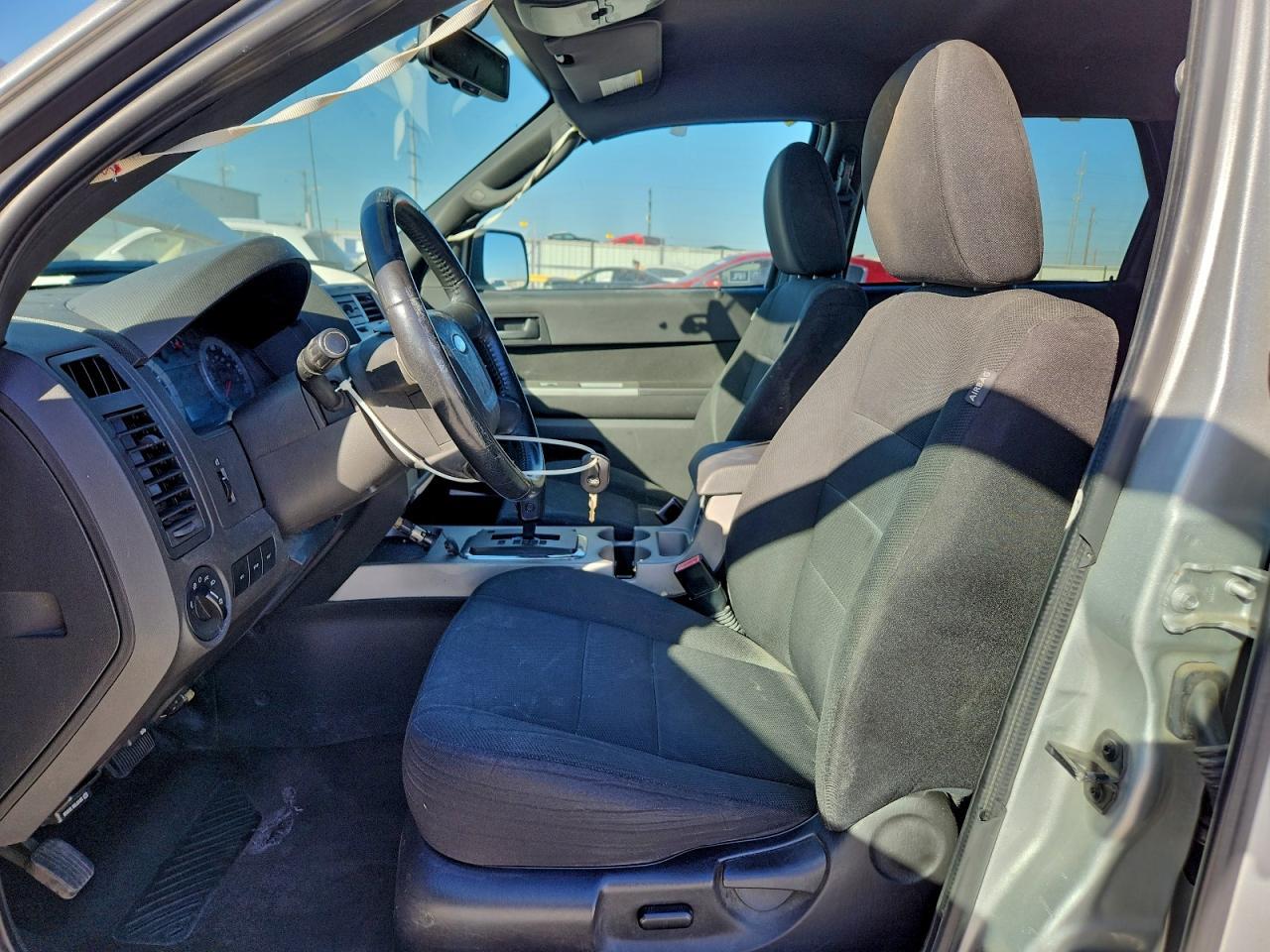 2009 FORD ESCAPE